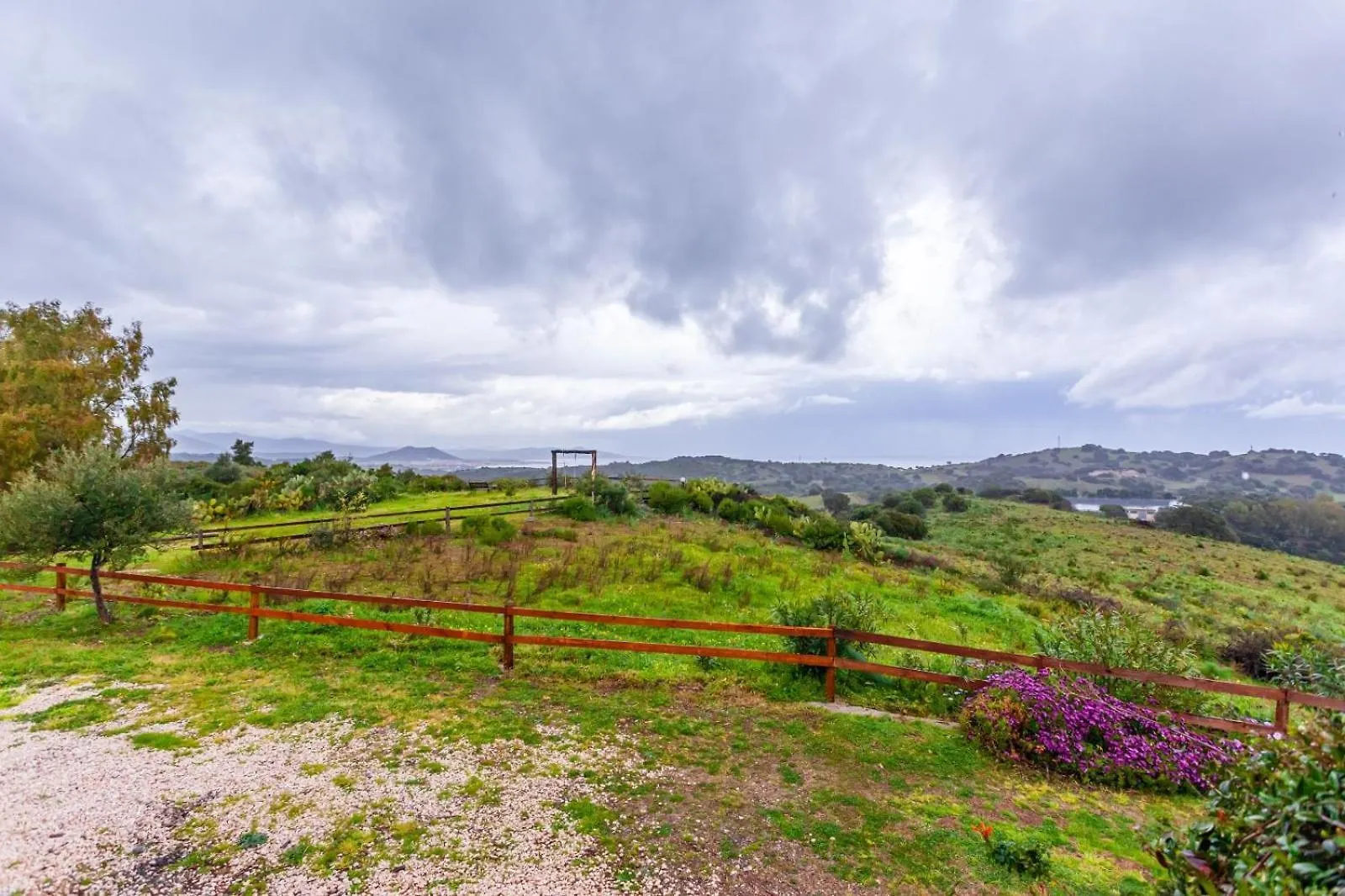 Comino Alto Agriturismo E Appartamenti Siniscola Séjour à la campagne